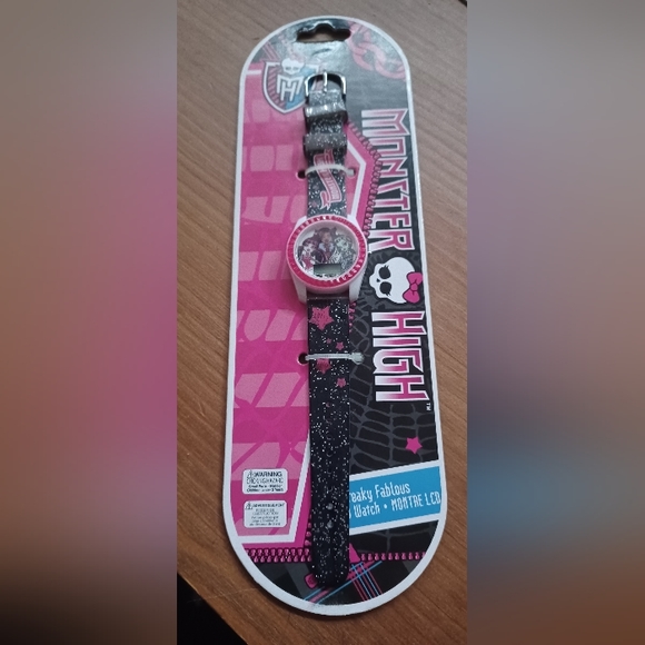 Monster High Freaky Fabulous LCD Watch - Picture 2 of 2